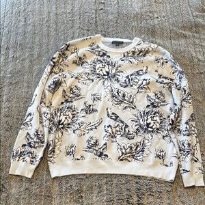Floral Print Sweater in light blue and White